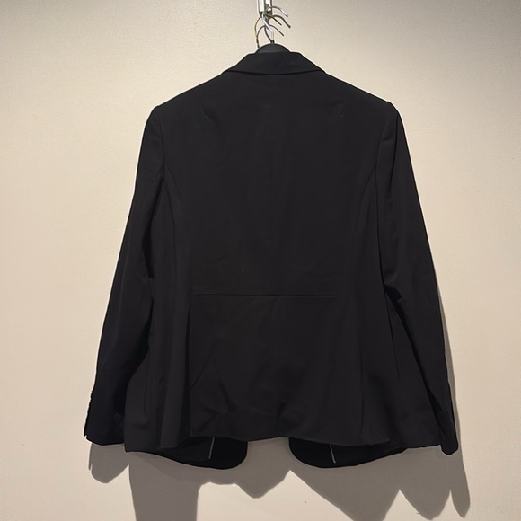 Woman’s Suit - Black - Picture 7 of 11